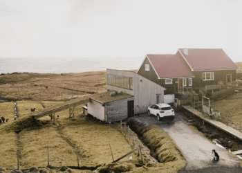 11 Dreamy Airbnbs in the Middle of Nowhere