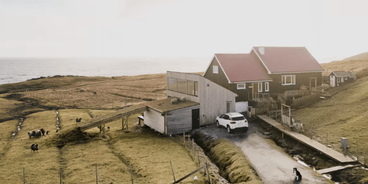 11 Dreamy Airbnbs in the Middle of Nowhere