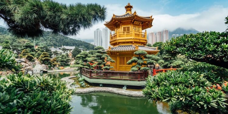 24 Best Things to Do in Hong Kong