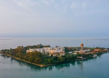 Condé Nast Traveler