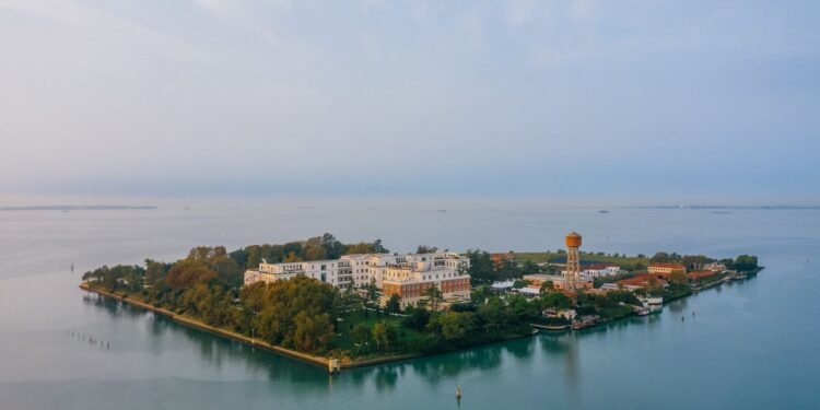 Condé Nast Traveler