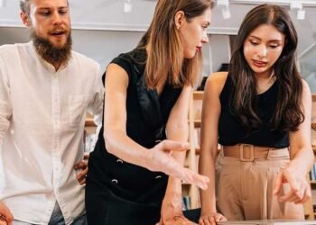 Agility, Ethics & Engagement: Leading Teams That Thrive