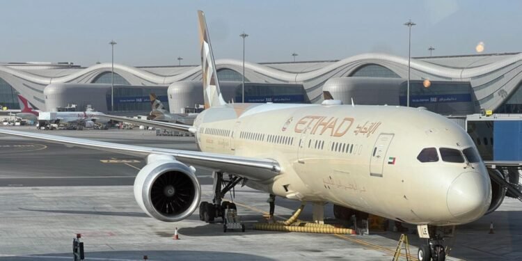 Aircraft, Airliner, Airplane