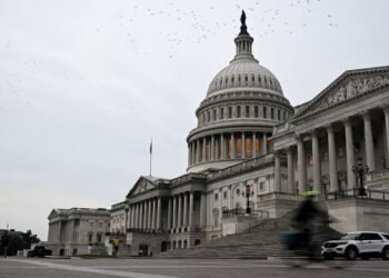 Democratic bill to end US government shutdown falls short of passage in Senate