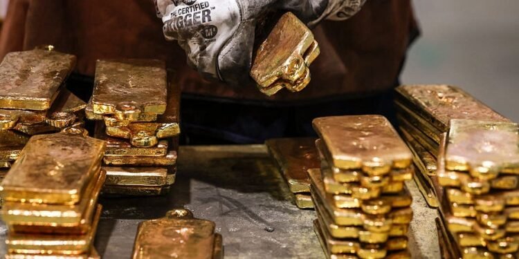 Gold's rally just cracked, but one private Swiss bank says it's not over