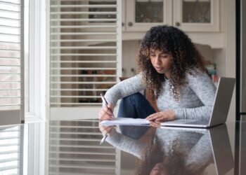 IRS Announces 2026 Income Tax Brackets, Updated Standard Deduction