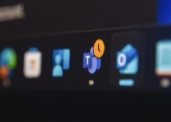 Microsoft Teams Will Soon Tell Your Boss When You're Not in the Office