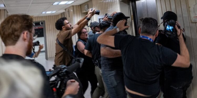 New York governor criticizes ICE officers who she says shoved and injured journalists