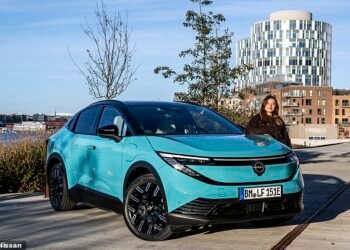 Can the new third-gen Sunderland-built Nissan Leaf remind people why Nissan was once a gamechanger in EV production, and put a much-needed injection into Nissan's EV sales?