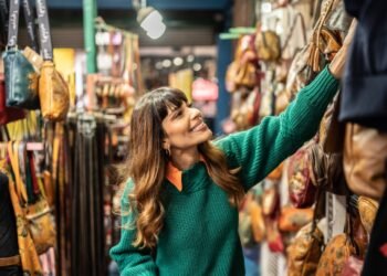 Tariff-Proof Toys: My Guide to Thrifting Christmas 2025
