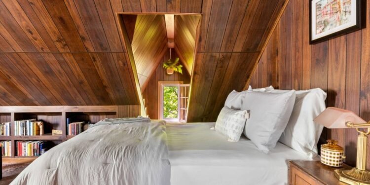 The Best Airbnbs in Ann Arbor for a Perfect Game-Day Weekend