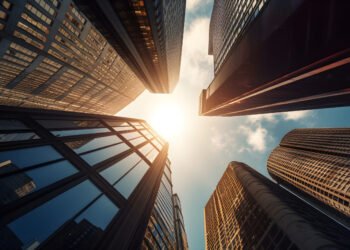 UK commercial real estate lending up