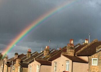 UK plans to cuts costs and delays in housing sales