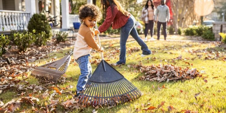 Weekly Mortgage Rates Fall as Hiring Stalls