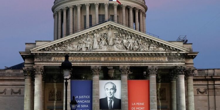 Who is Robert Badinter, the late justice minister given France's highest honour?