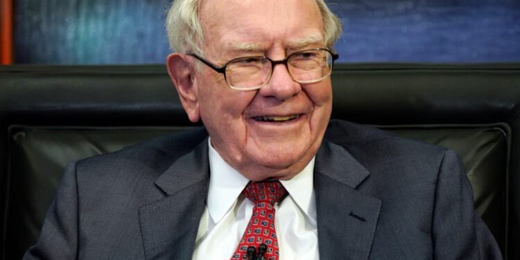 Americans have plenty of excuses for not investing. None of them stand up to this simple piece of advice from Warren Buffett.