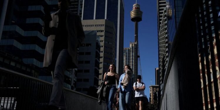 Australian wage growth steady in Q3, supports rate pause view
