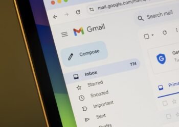 Google Says It Isn't Using Your Emails to Train Its AI