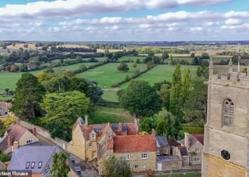 Guide price: This property in Northamptonshire has an auction guide price of between £850,000 to £900,000