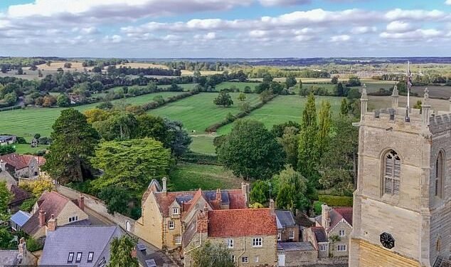 Guide price: This property in Northamptonshire has an auction guide price of between £850,000 to £900,000