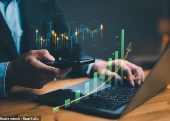 New era: Apps make it easy to invest and to see how well those investments are doing