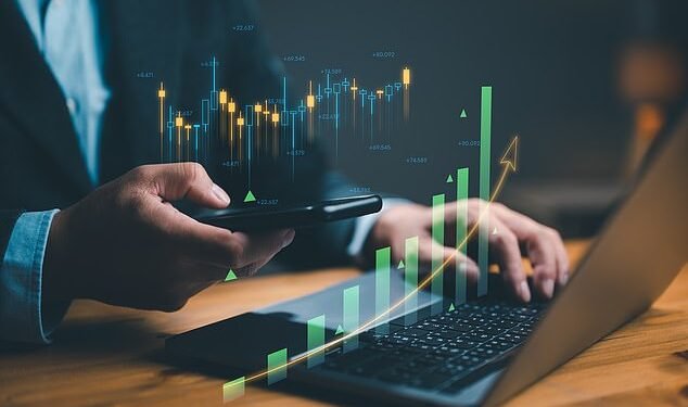 New era: Apps make it easy to invest and to see how well those investments are doing