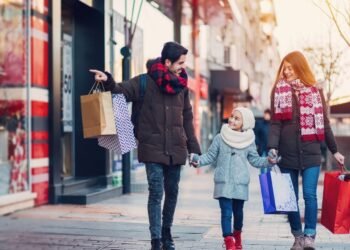 How a Personal Finance Expert Leverages Holiday Sales for Household Necessities