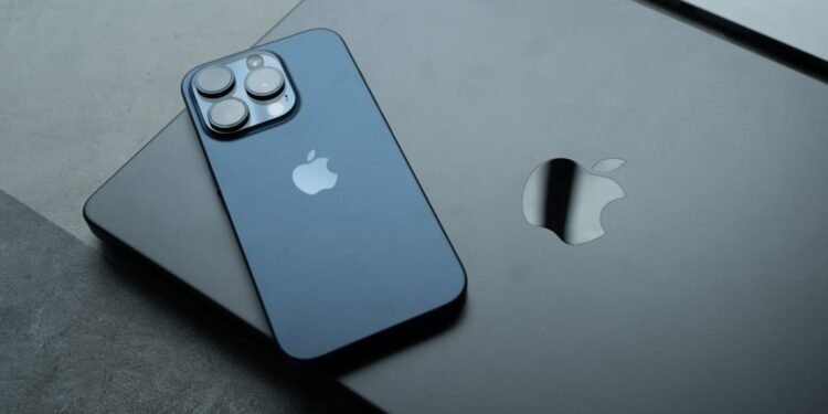 How to Install the iOS 26.2 and macOS 26.2 Public Betas