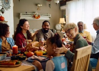 How to Plan a Bougie Thanksgiving Dinner on a Budget