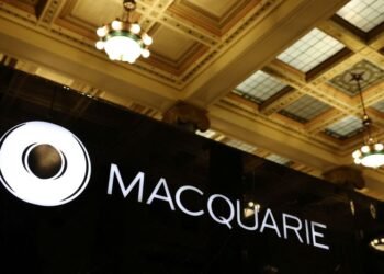 Macquarie offers to acquire Qube Holdings at enterprise value of $7.49 billion