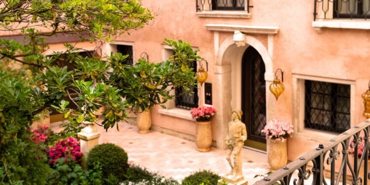 Condé Nast Traveler