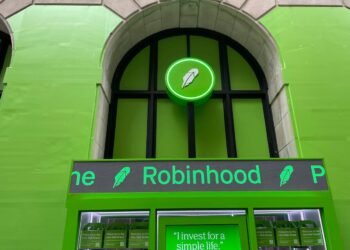 Robinhood enters the mortgage space with discounted rates and money toward closing costs