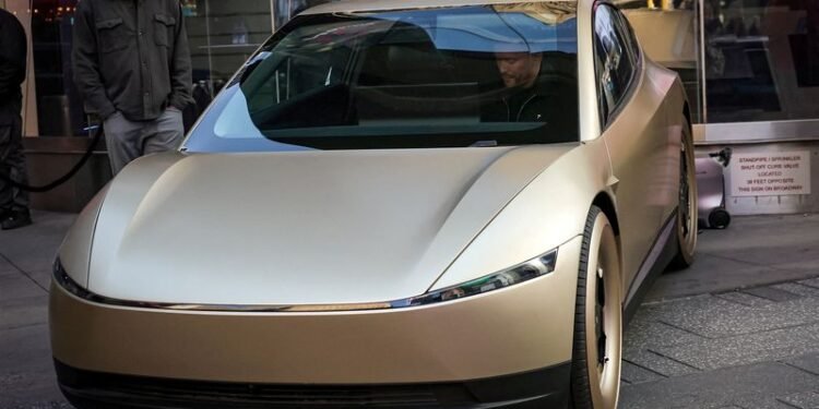 Tesla requires suppliers to avoid China-made parts for US cars, WSJ reports