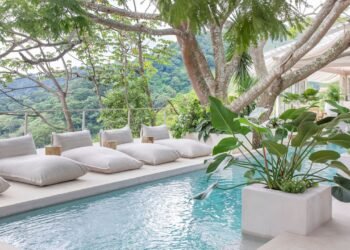 Condé Nast Traveler