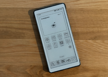 The Viwoods AiPaper Reader Is Already $42 Off for Black Friday