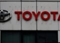 Toyota’s buyout of group firm faces new obstacle after Elliott takes stake