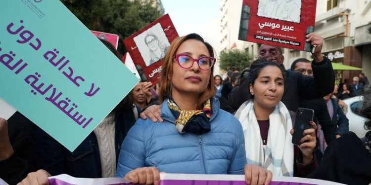 Tunisian police arrest opposition figure Chaima Issa to enforce 20-year jail term