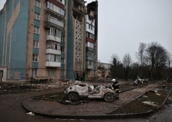 US, Ukraine and European officials hold talks in Geneva on Trump's plan to end war