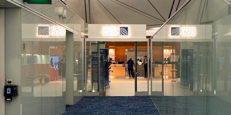 Airport, Floor, Indoors