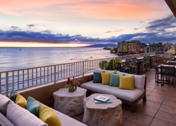 10 Best Hotels in Hawaii 2025: Readers’ Choice Awards