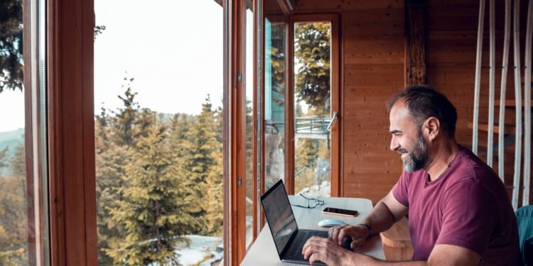 5 High-Dividend Stocks Close to Closing Out the Year in the Green