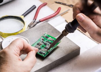 Analysts Retain Bullishness For Celestica Inc (CLS)