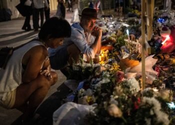 Australia holds day of reflection to honour victims of Bondi Beach attack