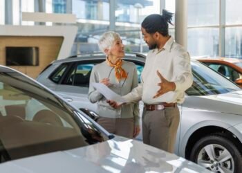 Black Friday car deals may be hard to find: analyst