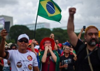 Brazilians rally against effort to soften punishment for Bolsonaro, allies