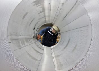 China’s industrial profits tumble at fastest pace in over a year