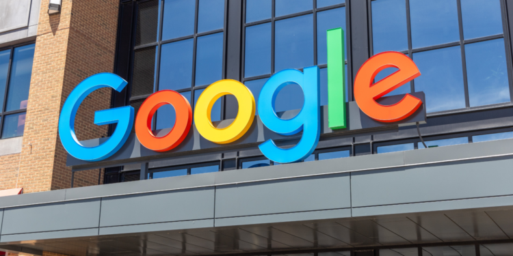 Google Is Testing AI-Generated Headlines, and It's Not Going Well