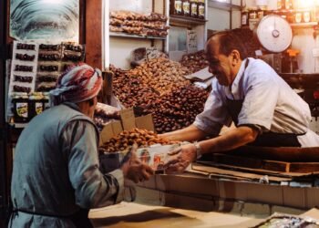 How to write a customer service CV (with example)