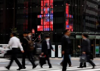Japan expects growth to accelerate next year with fiscal stimulus