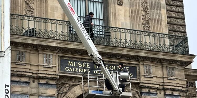 Louvre museum installs security bars on balcony used in October’s heist